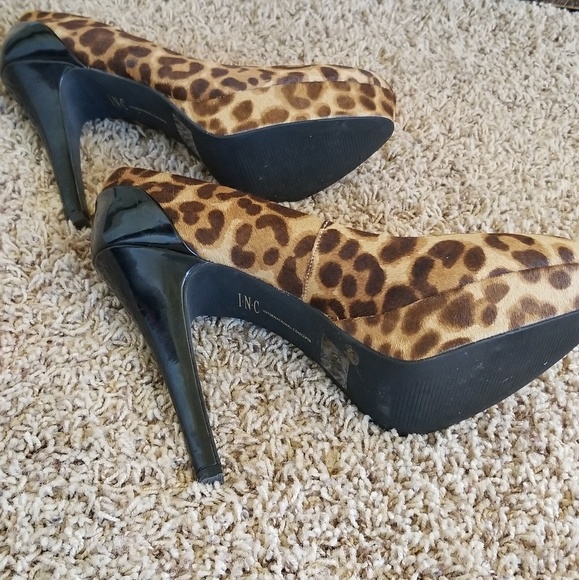 INC Leopard Pumps - Picture 3 of 4